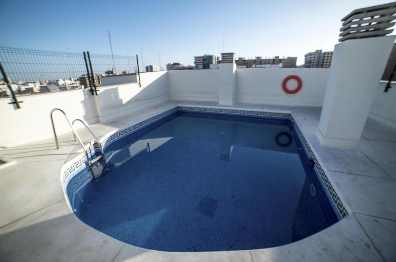 Sea & Wave Palencia Superior Pool Apartment مالقة المظهر الخارجي الصورة